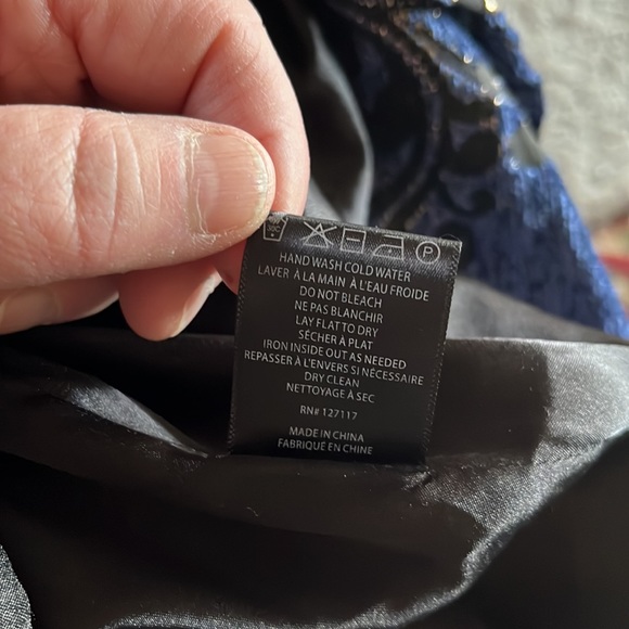 Badgley Mischka couture dress size 4. E#812 - Picture 8 of 8